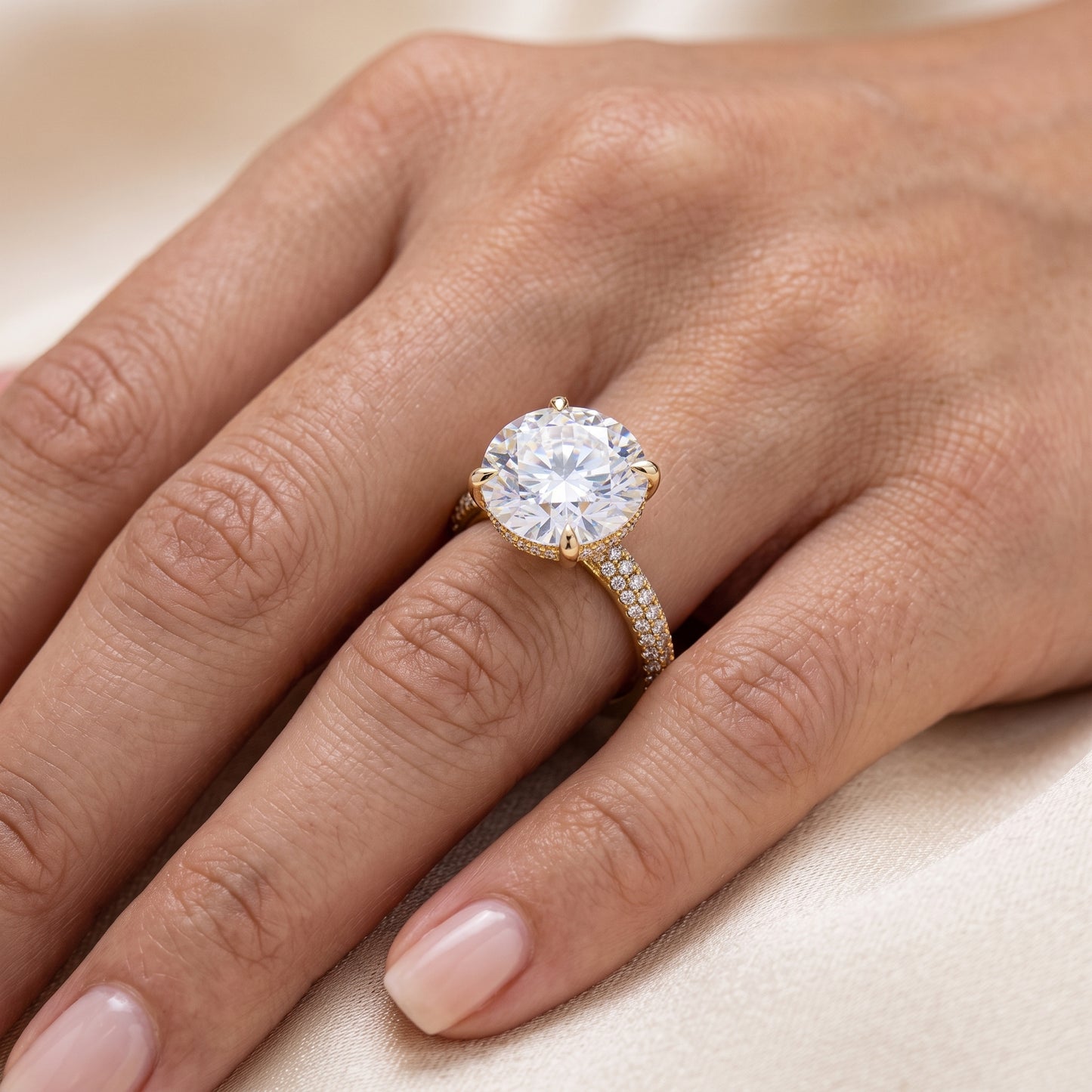 IGI-Certified Lab-Grown Round Brilliant Diamond Ring – 8.39 CTW in 14K Yellow Gold