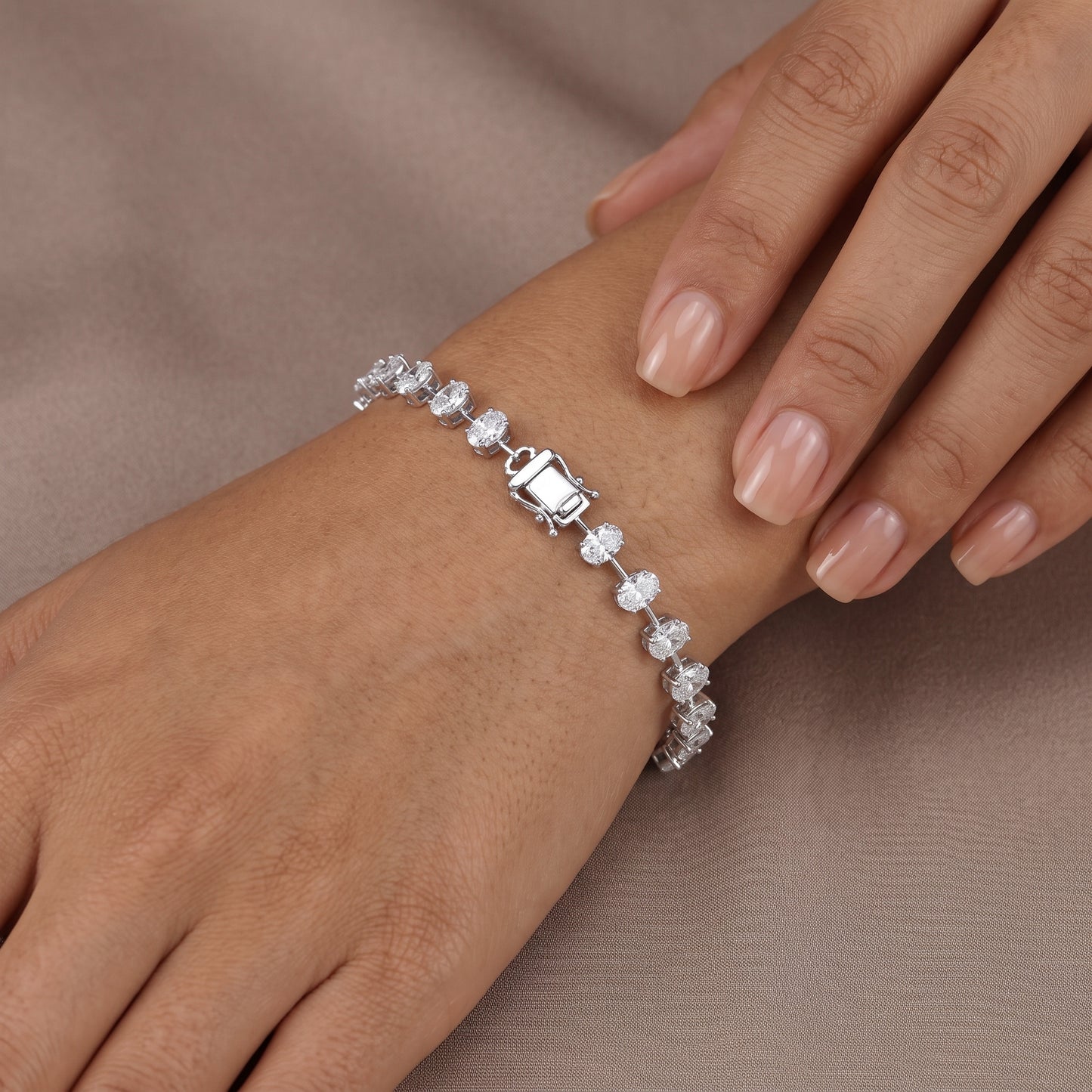 Lab-Grown Oval Diamond Tennis Bracelet – 14K White Gold