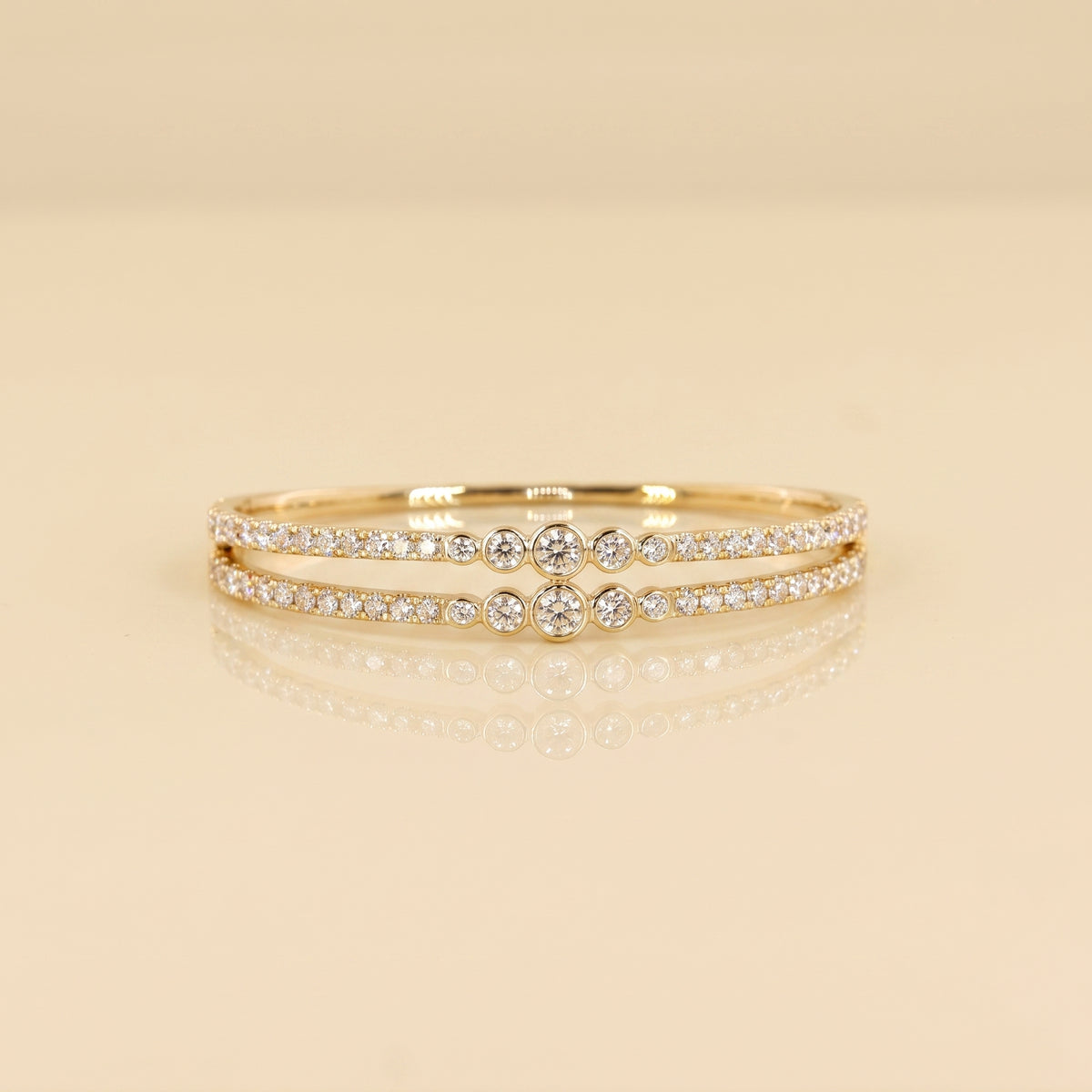 THE ASCENT - Yellow Gold Lab-Grown Diamond Bezel Bangle
