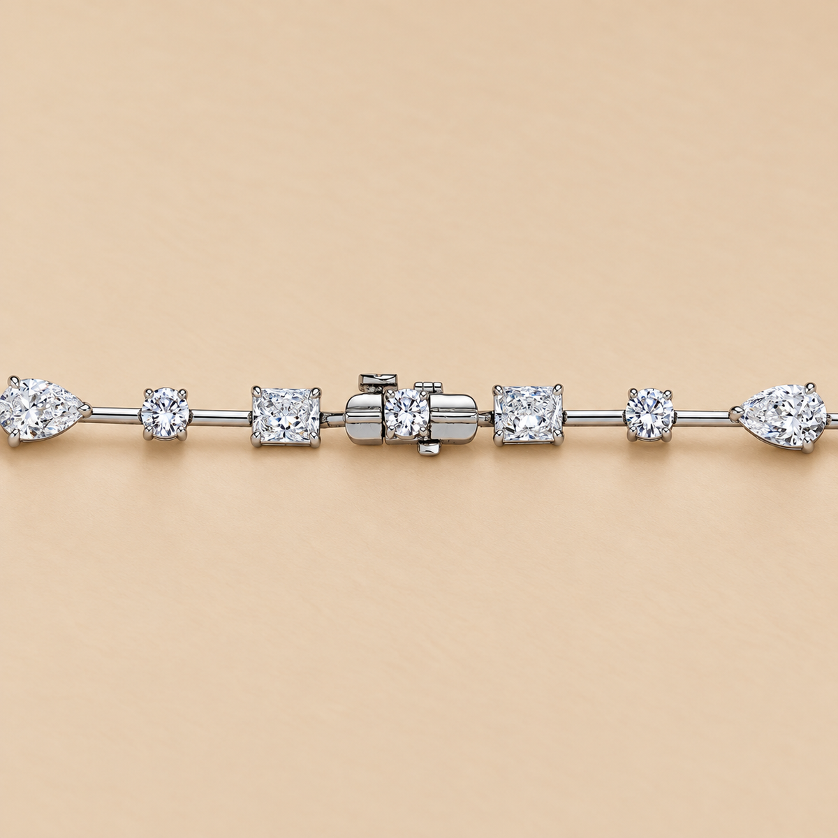 THE POSTCARD - Lab-Grown Mixed-Cut Diamond Drop Necklace