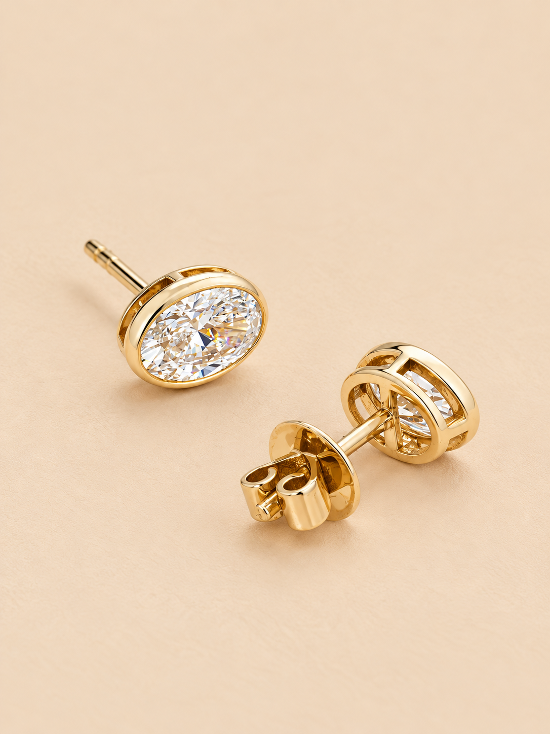 THE SPOTLIGHT - Lab-Grown Oval Diamond Bezel Stud Earrings