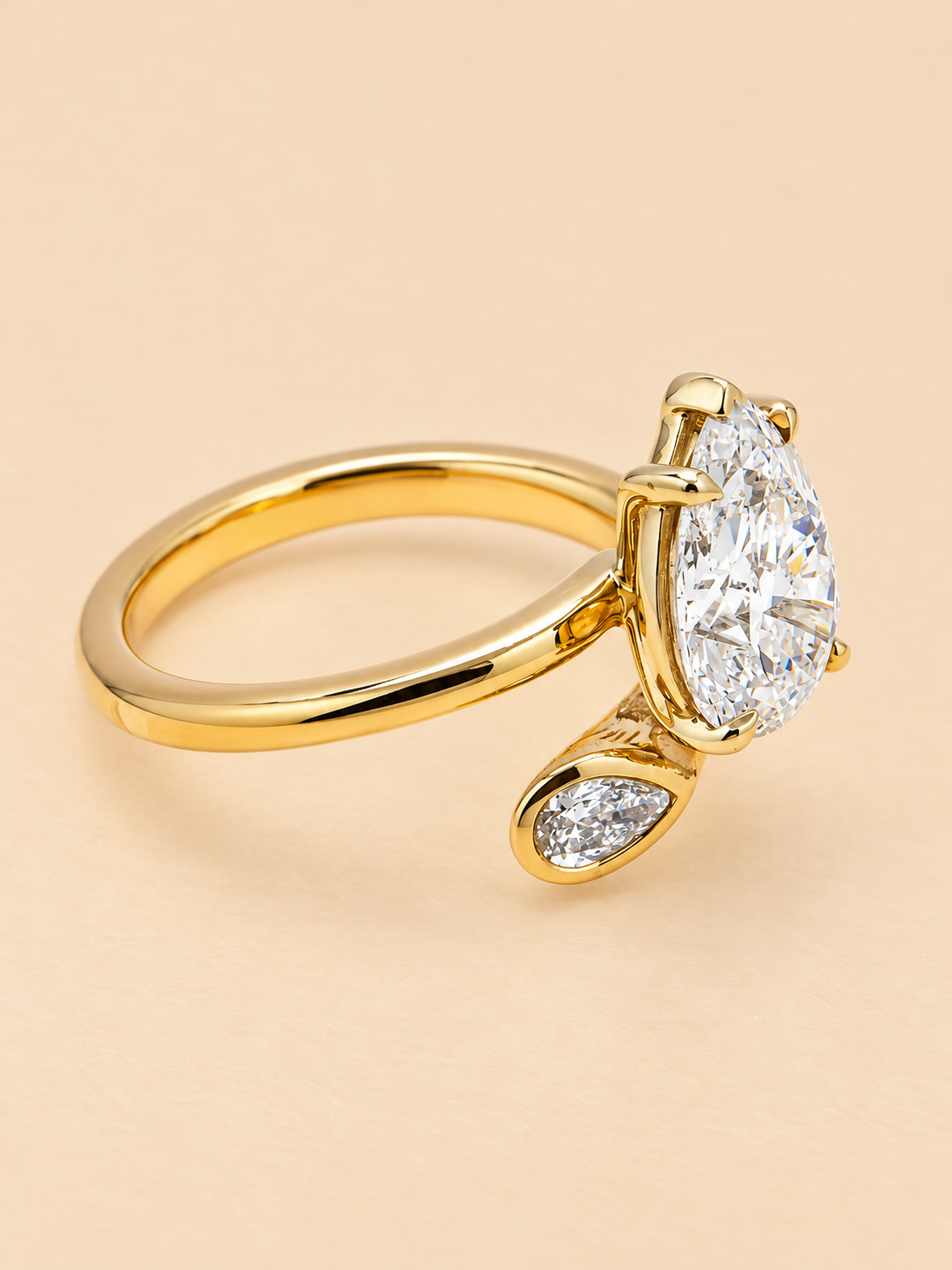 THE UNION - Lab-Grown Pear Diamond Toi et Moi Bypass Ring