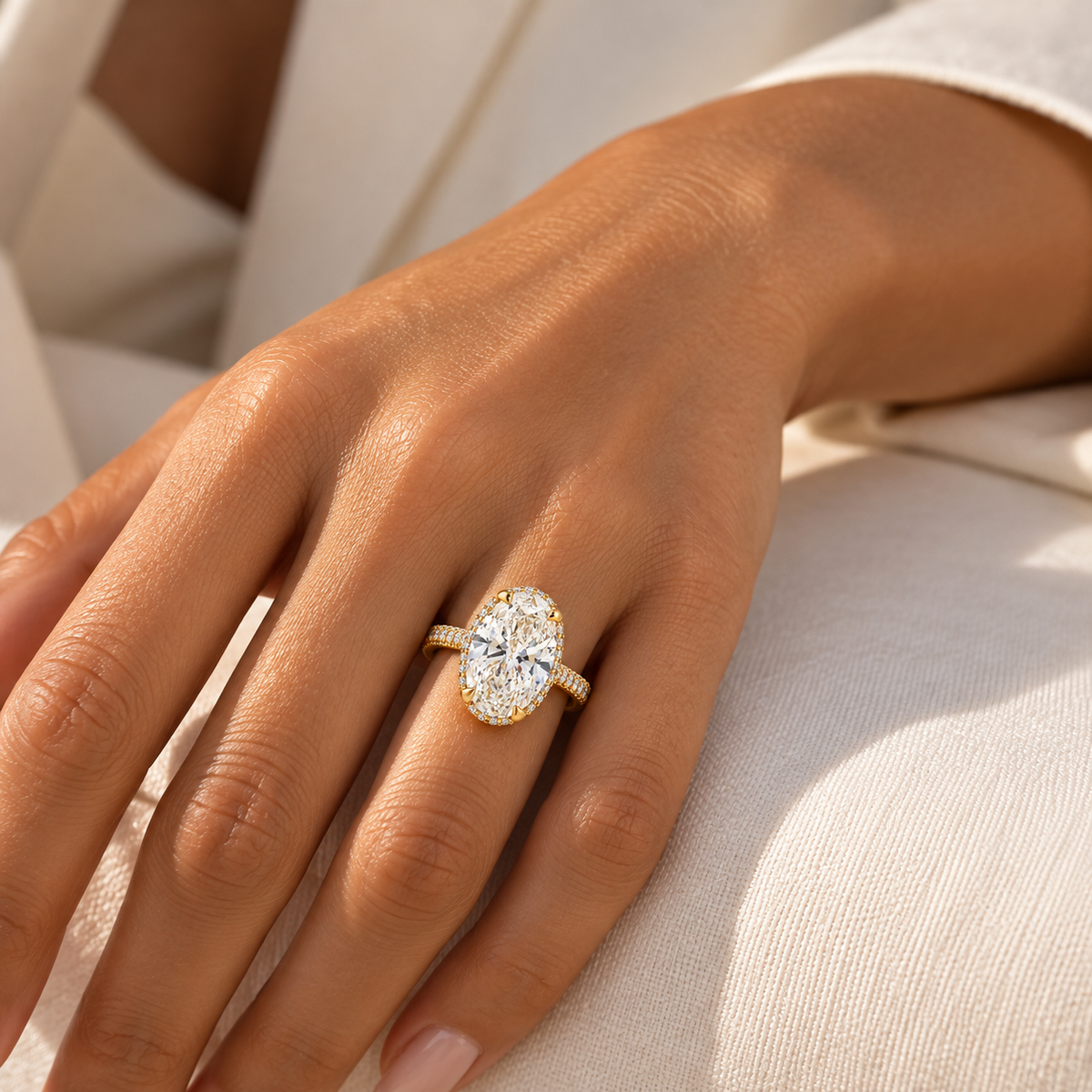 THE MEANT TO BE - Lab-Grown Oval Diamond Halo Ring