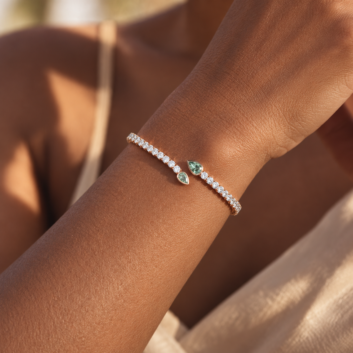 THE SLIDING DOOR - Rose Gold Lab-Grown Green & White Diamond Tennis Bracelet
