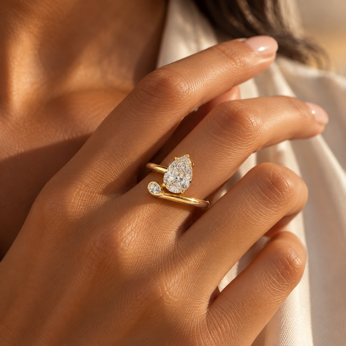 THE UNION - Lab-Grown Pear Diamond Toi et Moi Bypass Ring
