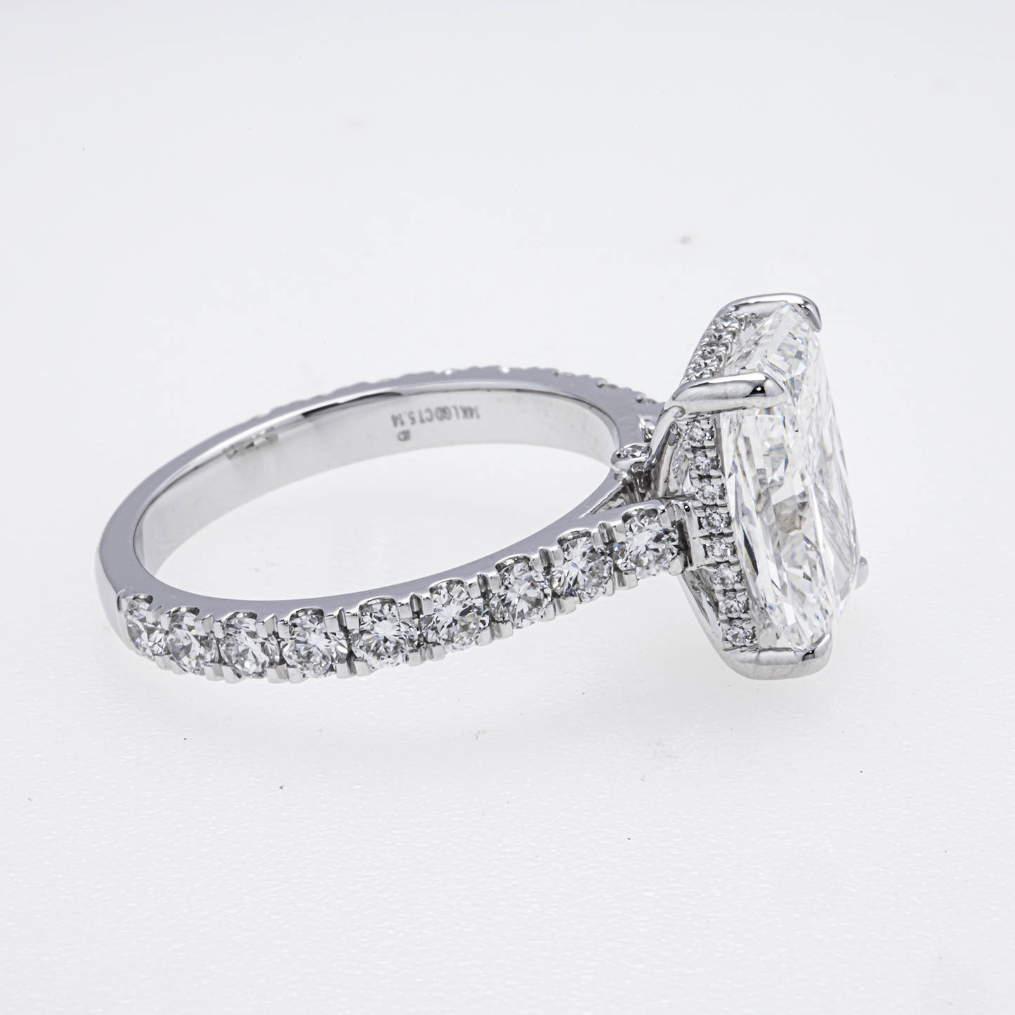 Lab-Grown Radiant Diamond Halo Ring – 5.14 CTW