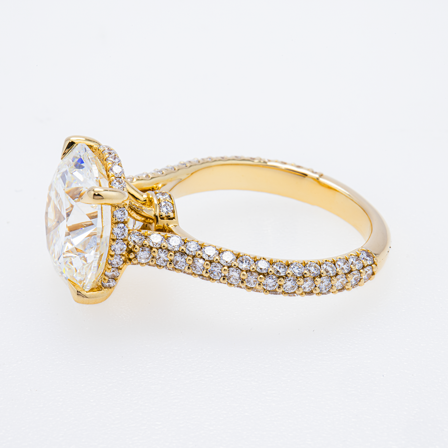 IGI-Certified Lab-Grown Round Brilliant Diamond Ring – 8.39 CTW in 14K Yellow Gold