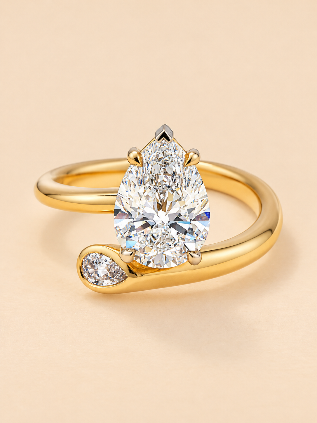 THE UNION - Lab-Grown Pear Diamond Toi et Moi Bypass Ring