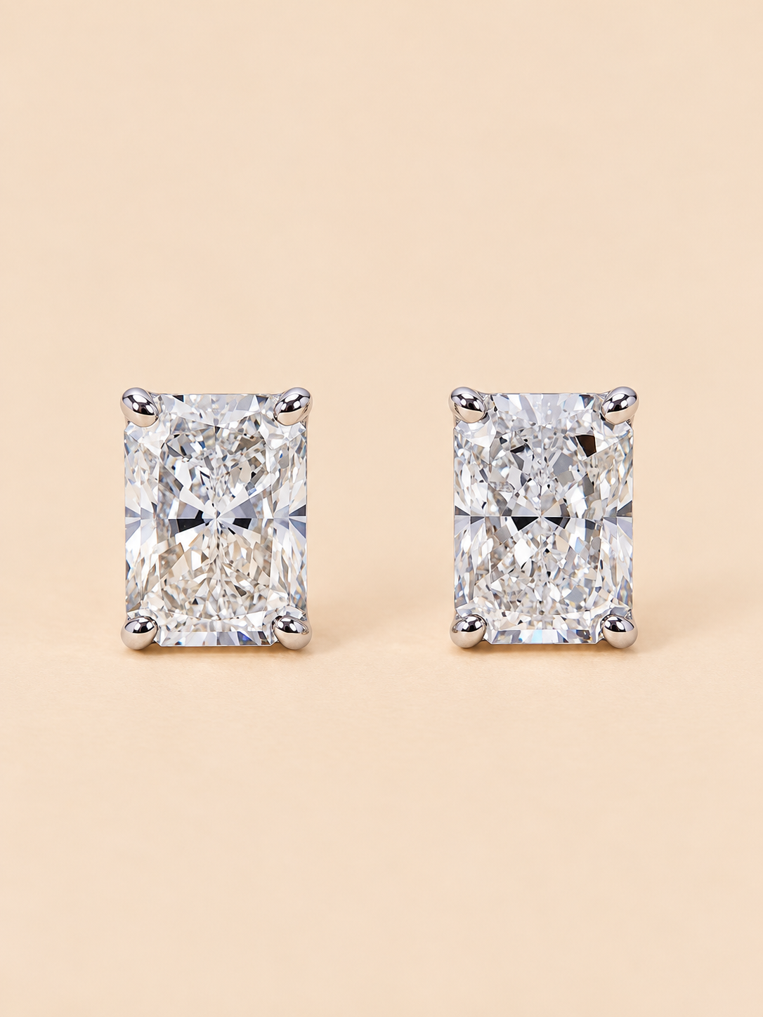 THE AFTERGLOW - Lab-Grown Radiant Cut Diamond Stud Earrings