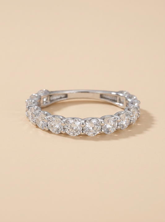 THE DEVOTION – White Gold Round Brilliant Diamond Band