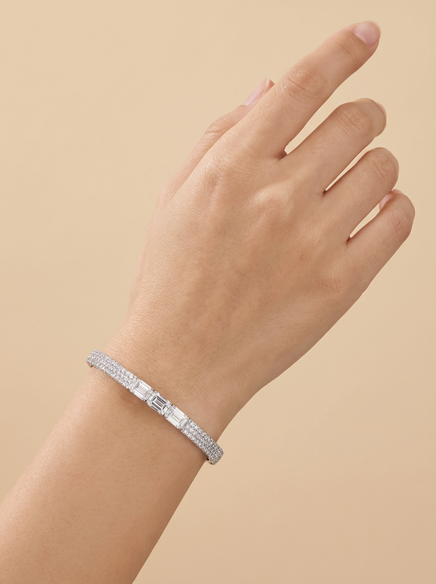 THE BRILLIANCE – White Gold Lab-Grown Mixed-Cut Diamond Bangle Bracelet